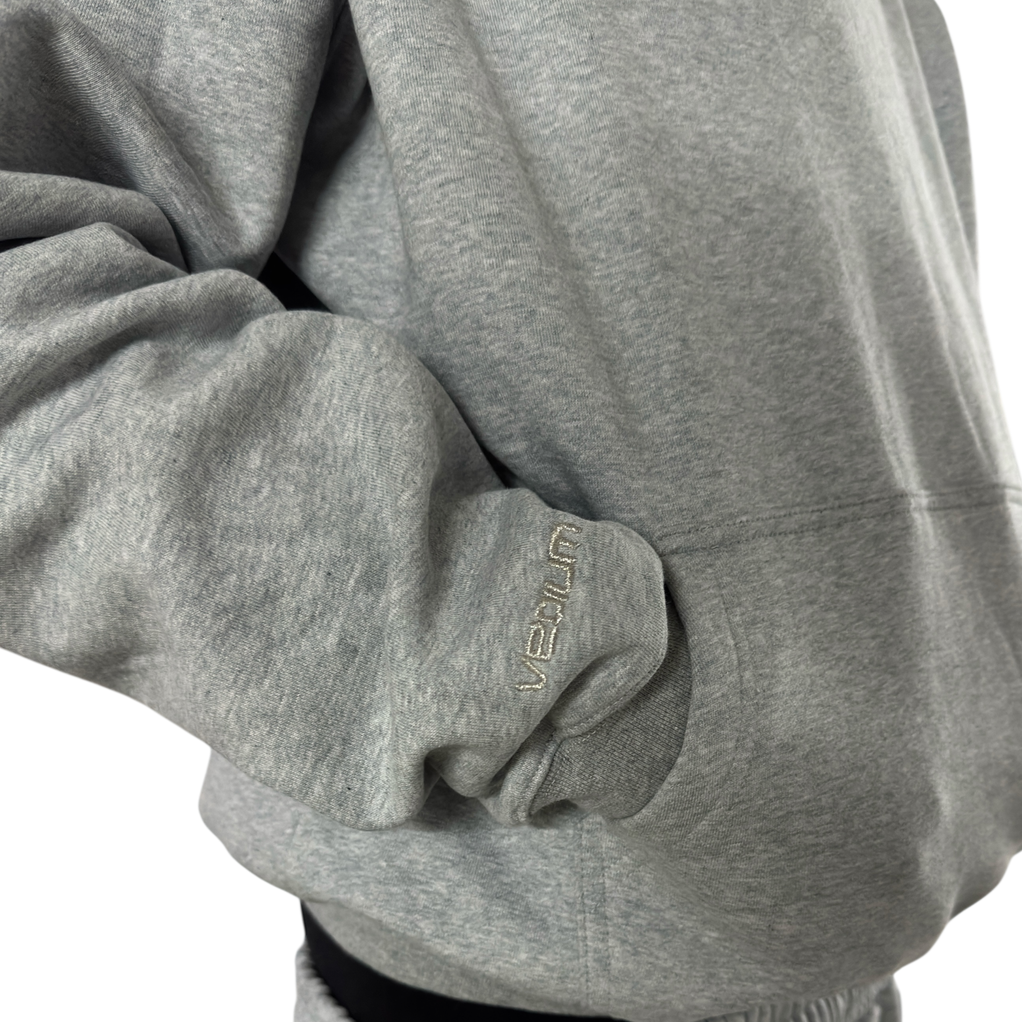 001 HOODIE SILVER